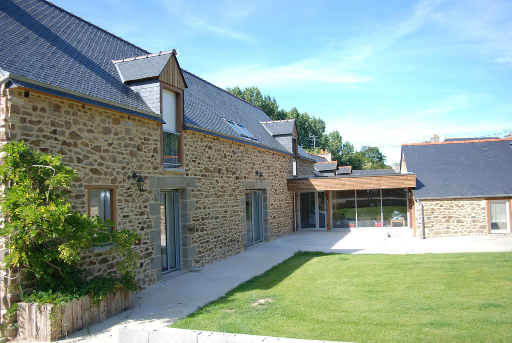 Hotel La Ferme du Chauchix Lamballe Exterior foto